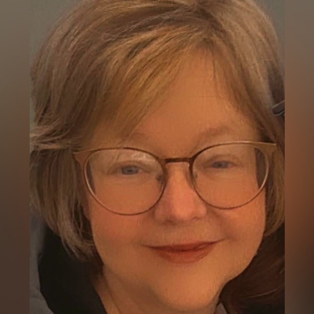 Meet your Posher, Debra